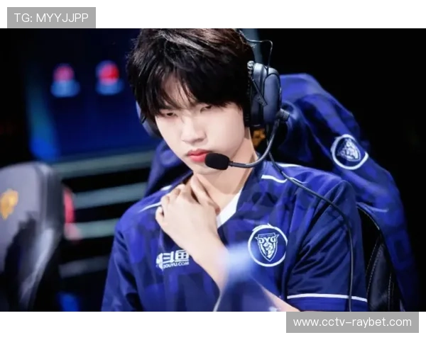 深圳DYG阵容框架基本不变,钎城小轩继续搭档双C